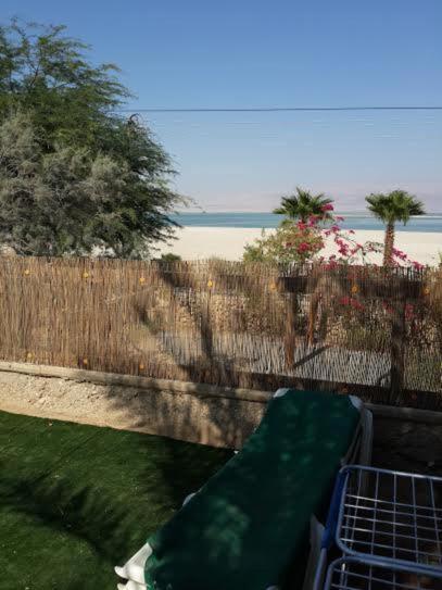 Ein Gedi Rooms 네베 조하르 외부 사진