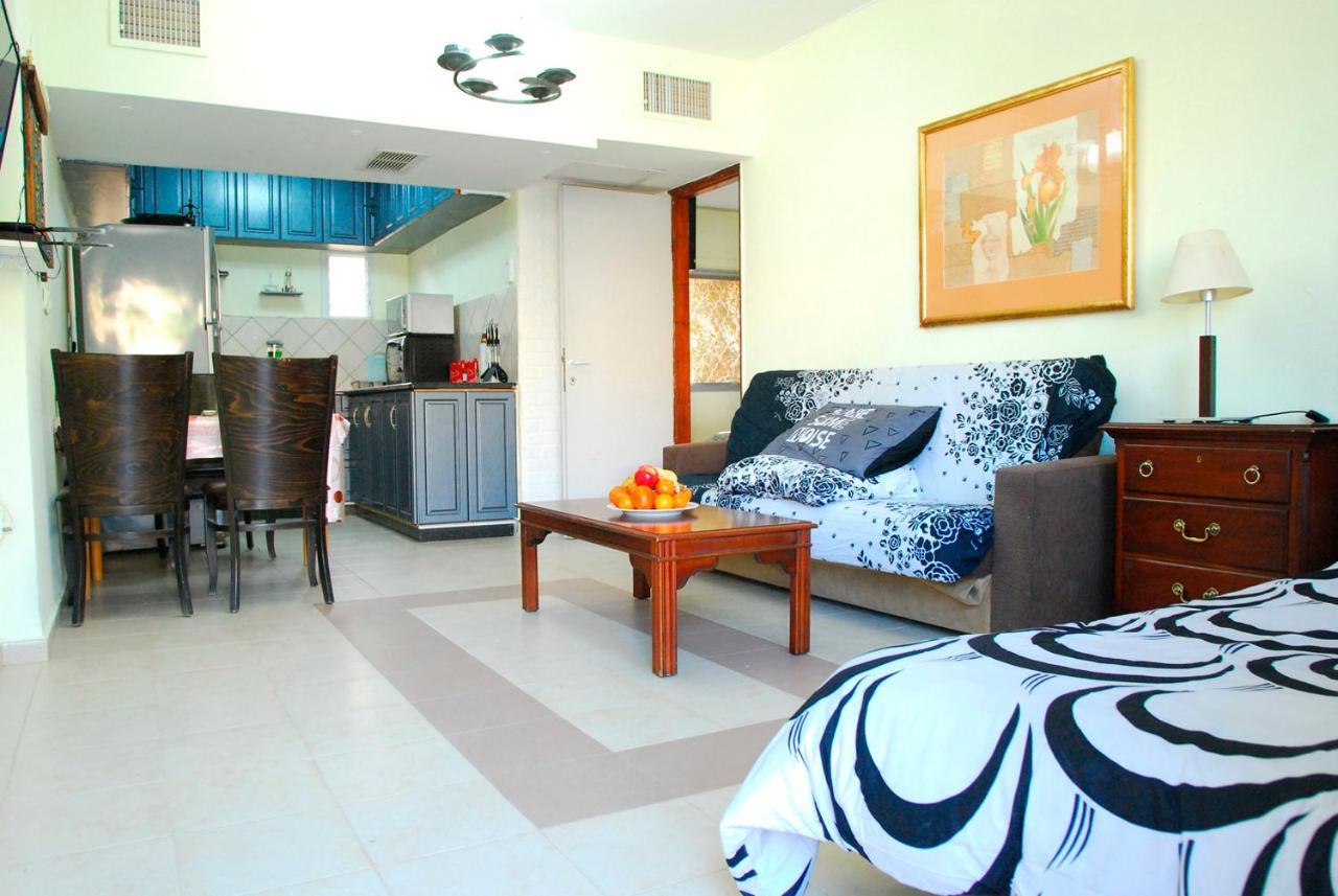 Ein Gedi Rooms 네베 조하르 외부 사진